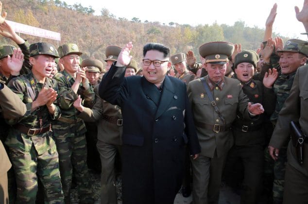 This undated picture released from North Korea's official Korean Central News Agency (KCNA) on November 4, 2016 shows North Korean leader Kim Jong-Un (C) inspecting a special operation battalion under the Korean People's Army (KPA) Unit 525 at an undisclosed location.  REPUBLIC OF KOREA OUT    / AFP PHOTO / KCNA / KCNA