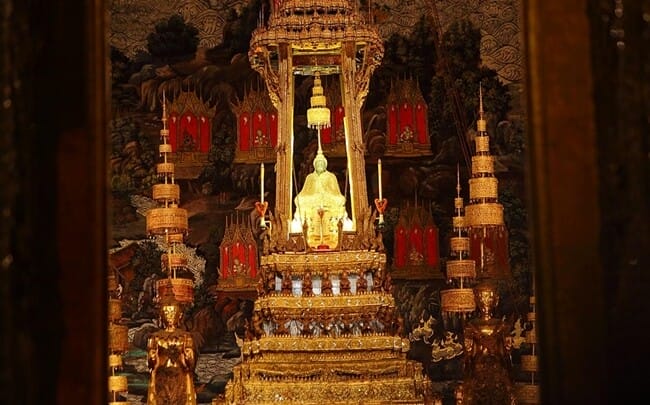 ภาพจิตรกรรมอันลือชื่อในวัดพระแก้ว